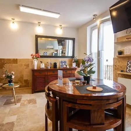 Le Martre - 4 Personnes, 2 Ch, Avec Balcon *